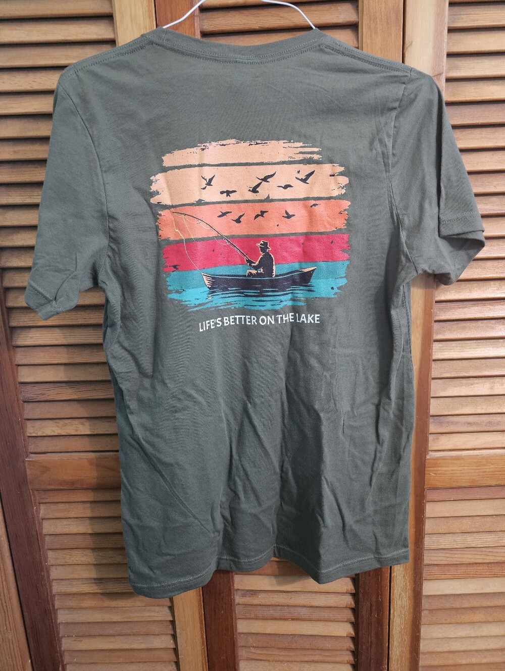 Olive Green Graphic Tee “Life’s Better on the Lake” Fishing Shirt | Medium New
